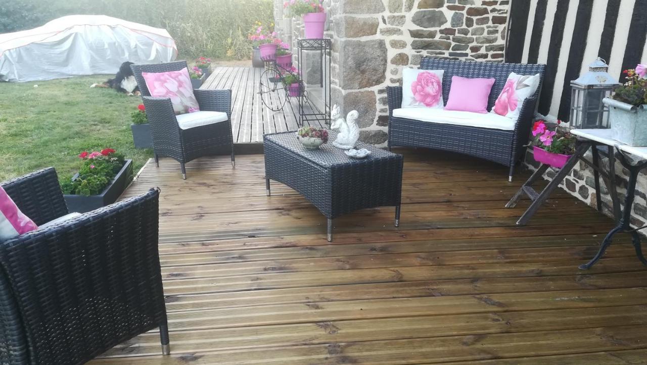 La Gerbaudiere Chambres&Table D Hotes Proche Mont Saint Michel Cuisine Maison Notre-Dame-du-Touchet Exterior foto