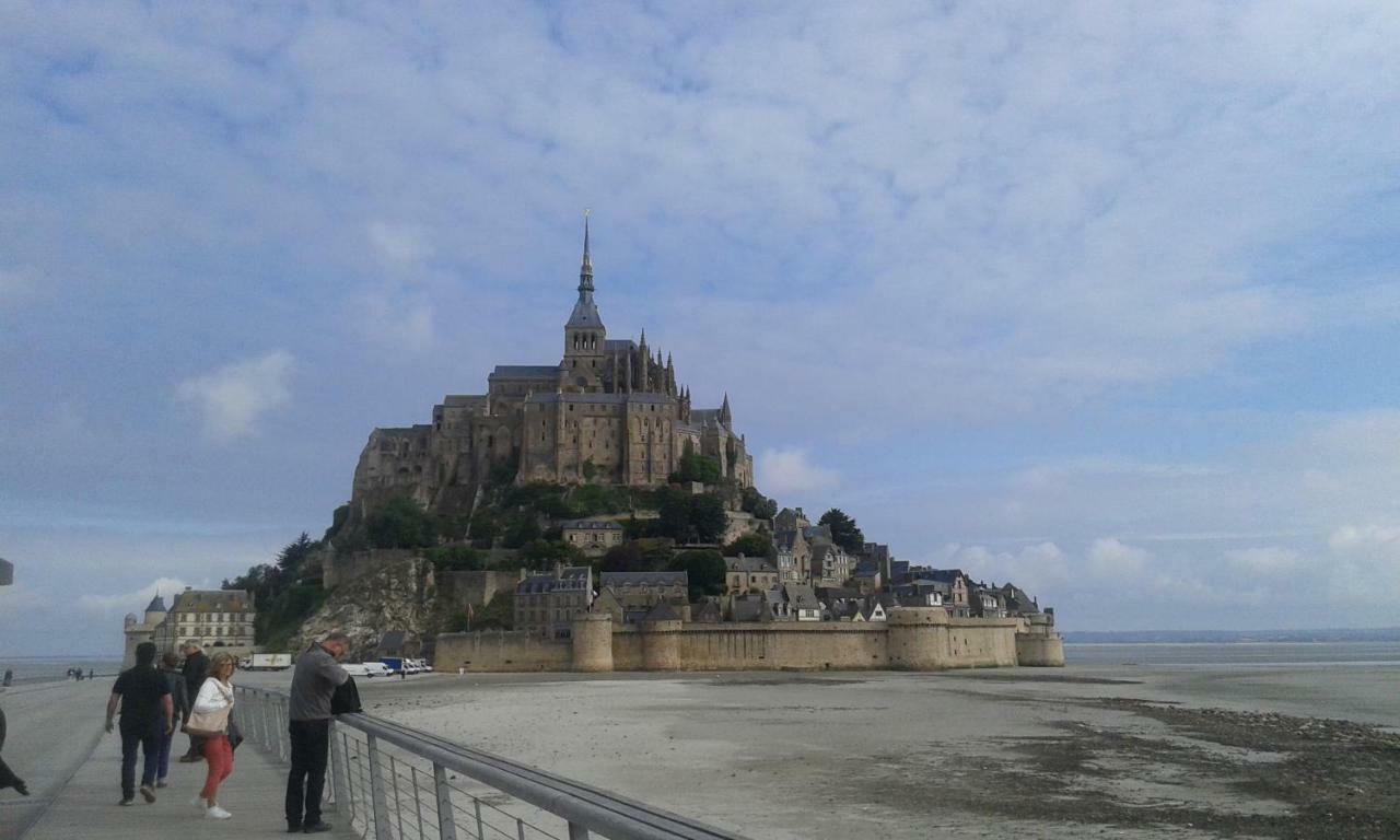 La Gerbaudiere Chambres&Table D Hotes Proche Mont Saint Michel Cuisine Maison Notre-Dame-du-Touchet Exterior foto